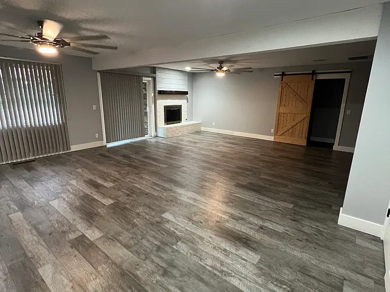 716 Victoria Dr — Photo 4