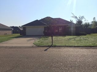 604 Oak Park Cir, Pearl, MS 39208