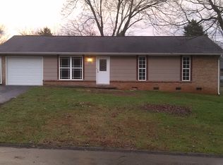 8541 Baron Dr, Knoxville, TN 37923