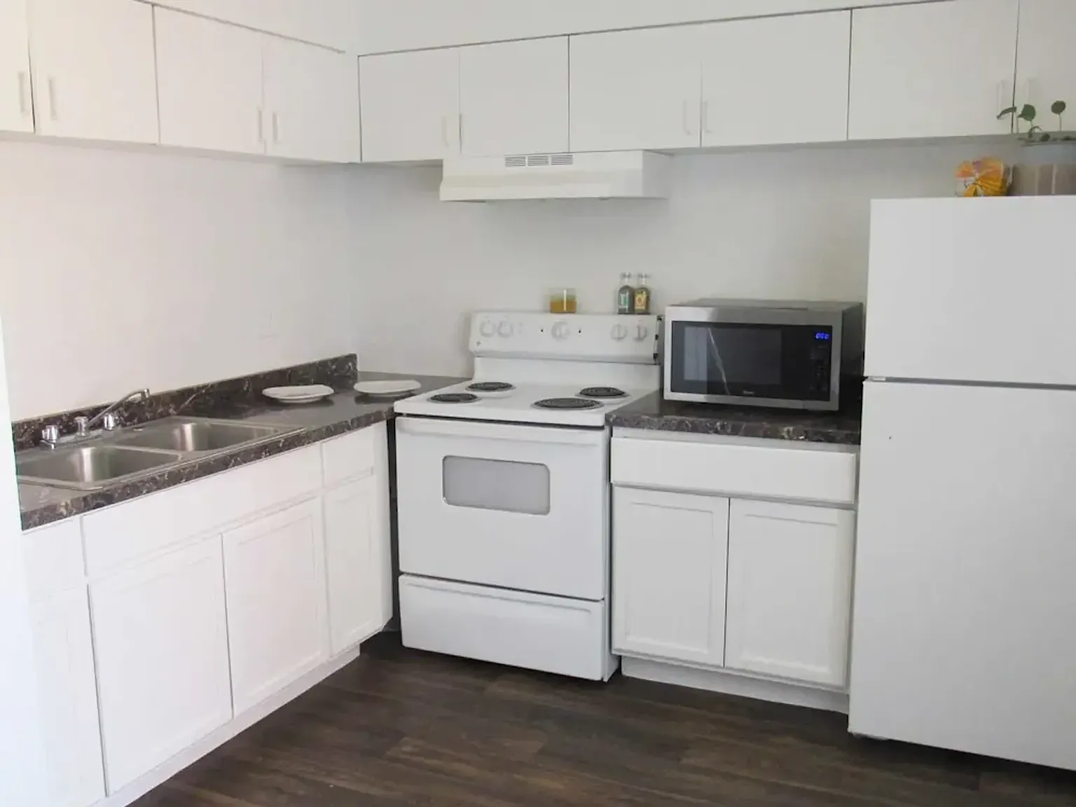 Mellow Square Apartments — Photo 4
