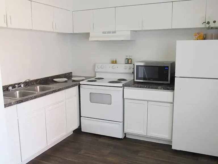 Mellow Square Apartments — Photo 4