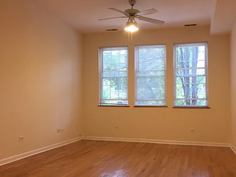 1532 W Thomas St #2F — Photo 2
