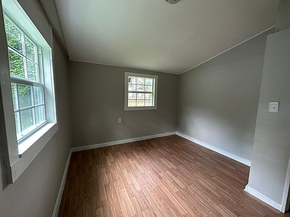 5th image of 7224 Union Ave