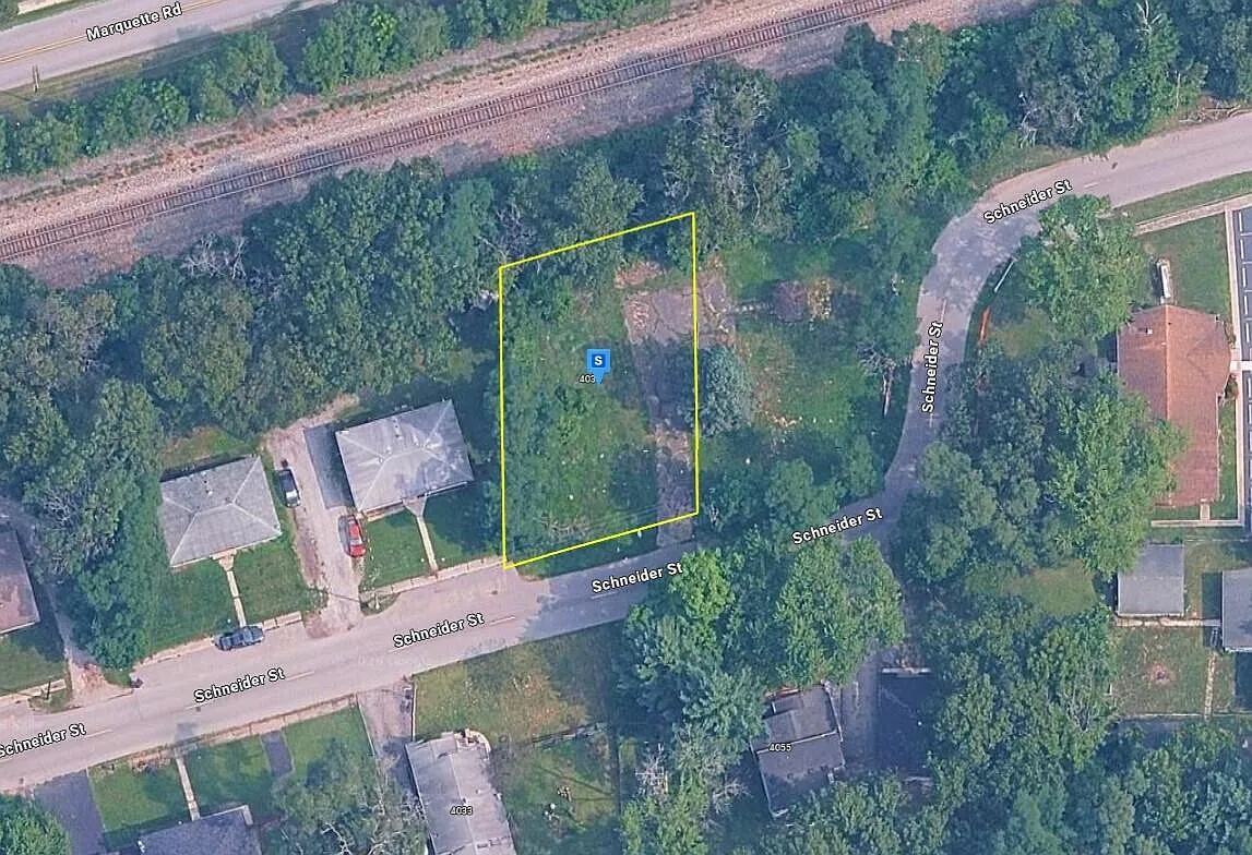4034 Schneider St photo 1