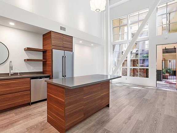 2nd image of 701 Minnesota St APT 104
