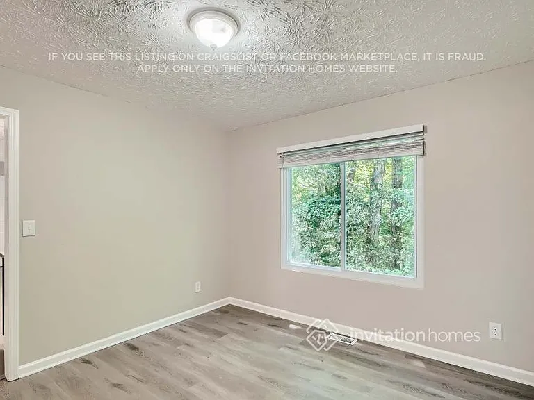 594 Rivulett Ct — Photo 7