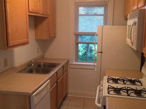 3rd image of 3084 Celeron Ave APT 12
