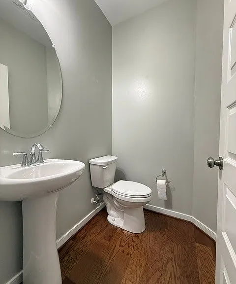 8057 Ellendale Dr — Photo 9