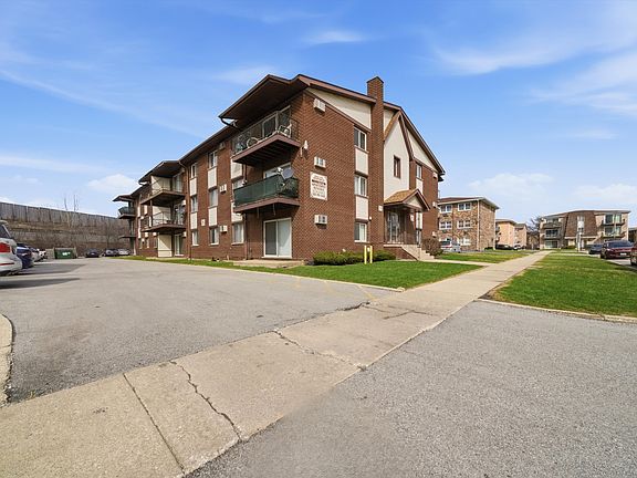 3rd image of 9940 Nottingham Ave APT 306