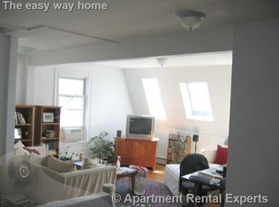 11 Craigie St #3, Somerville, MA 02143