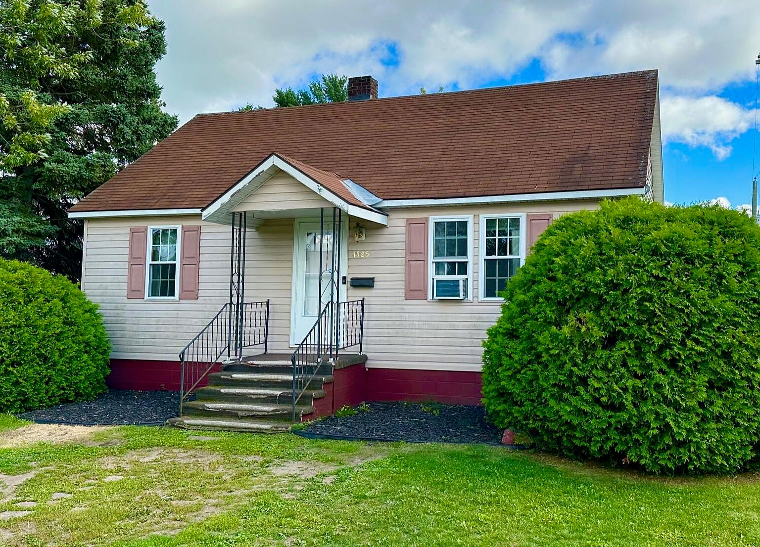 1525 W 5th Ave, Sault Sainte Marie, MI 49783 Zillow