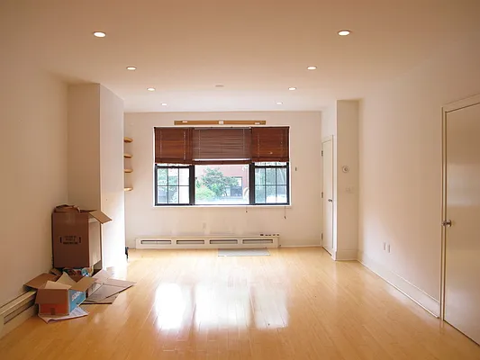 Rented by Realty Collective | media 44