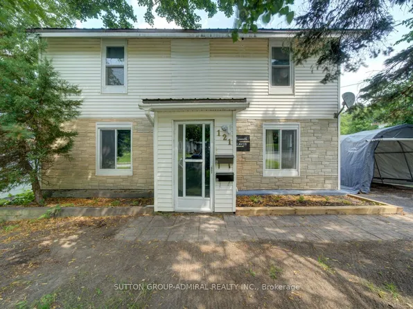 121 7th St, Midland, ON L4R 3Y9