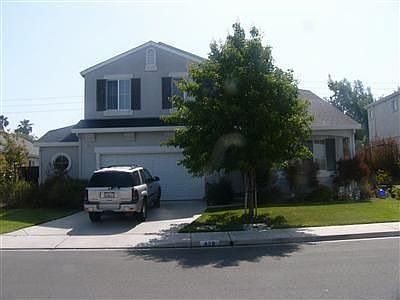 Newer home steps from park