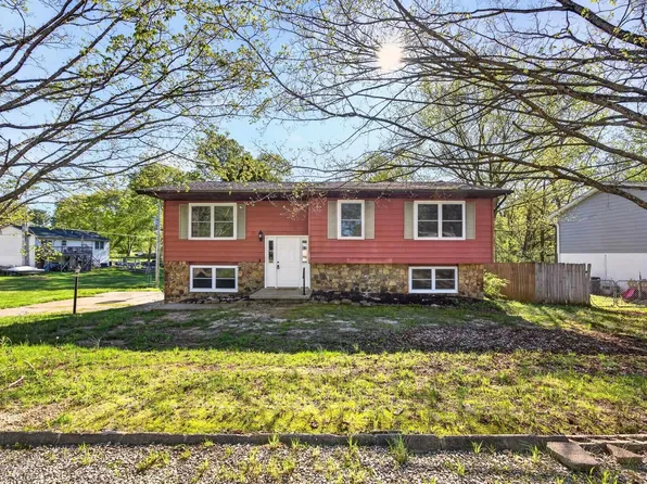 100 N Langley Dr, Ellettsville, IN 47429