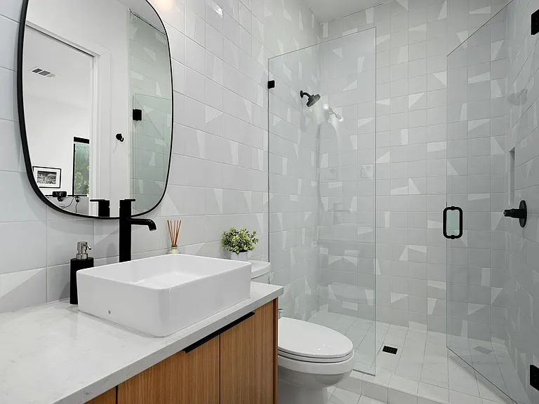 1004 Audrey Ct — Photo 14
