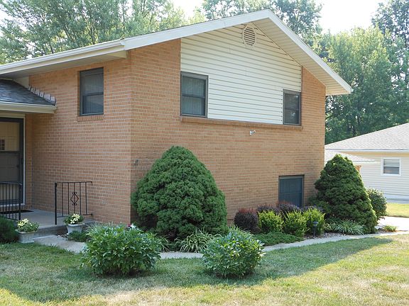 4th image of 12016 E Newbury Ln