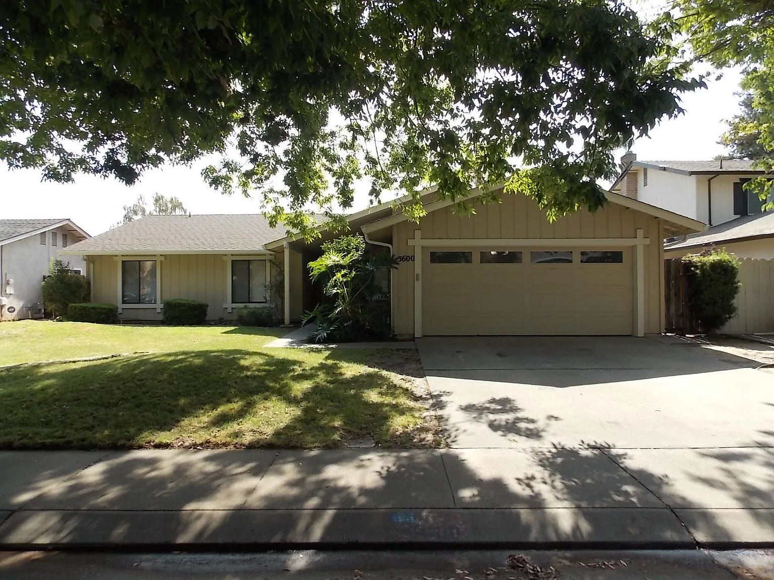 3600 Kona Oak Dr photo 1