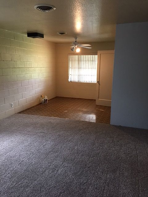 2nd image of 2330 W De Ovan Ave
