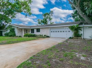 954 Bayshore Dr, Tarpon Springs, FL 34689
