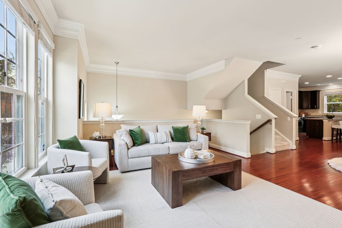 next background image