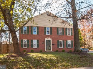 2401 Ansdel Ct, Reston, VA 20191