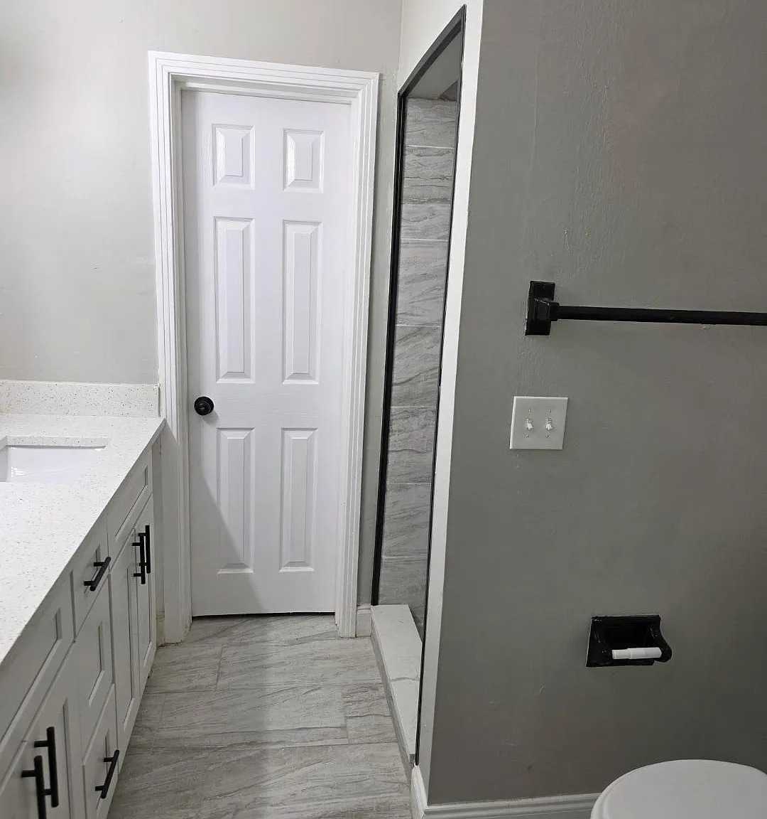 4 bed, 3.0 bath, 2000 sqft, $1,139 — Photo 2