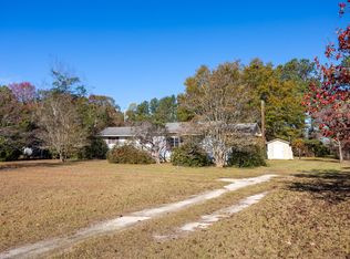 5035 Queen Chapel Rd, Dalzell, SC 29040