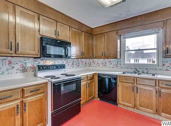4th image of 11509 Fox Chase Ln