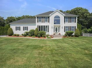 7 Fords Run, Stoughton, MA 02072