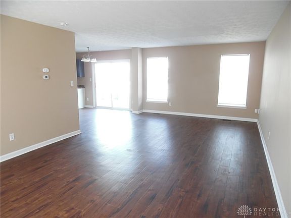 3rd image of 5376 Wood Dale Dr