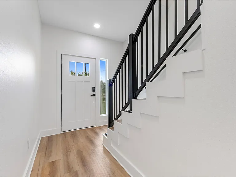 7117 Springdale St #B — Photo 6
