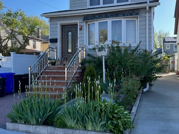 116-11 196th Street image 1 of 28