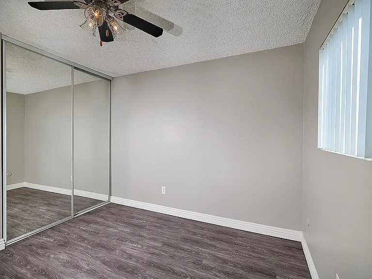 Mission Arbor Apartments — Photo 9