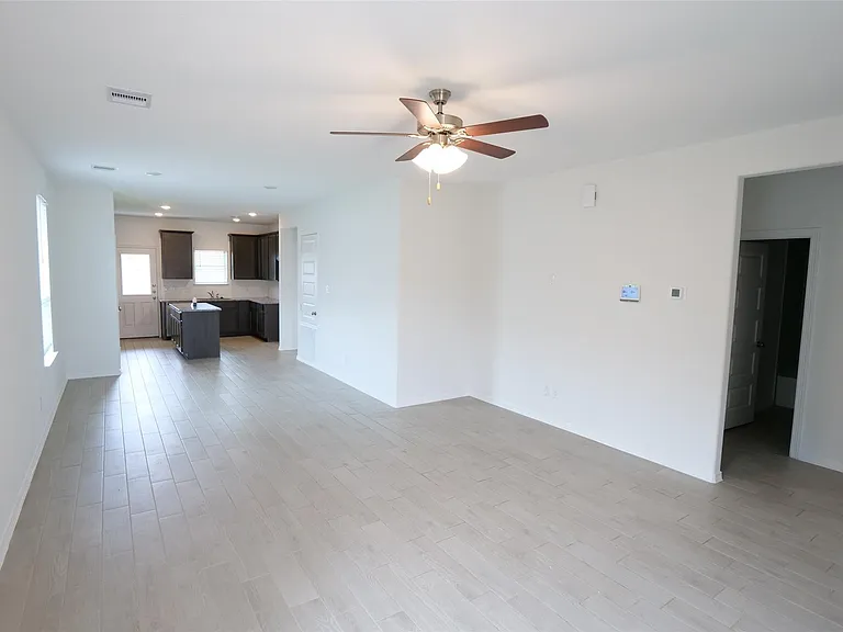 5719 Tabula Rasa Dr — Photo 3
