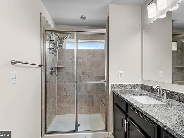 1035 Edenberry Way — Photo 11