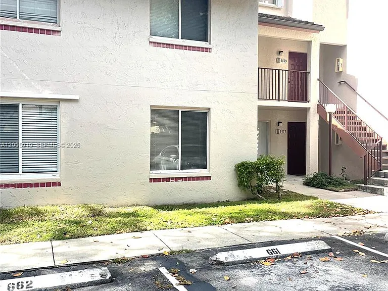 9181 SW 138th Pl #9181 — Photo 1