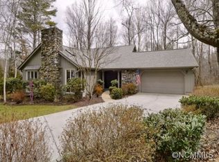 3105 Hickory Hill Rd, Hendersonville, NC 28792