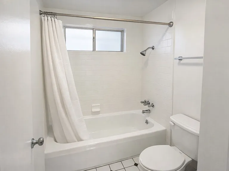 831 3rd St #2-203 — Photo 7