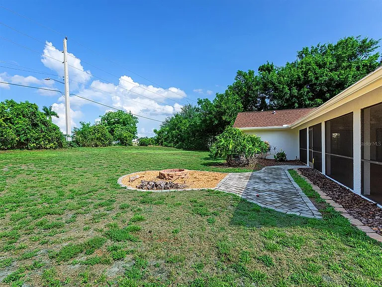 1756 Cottonwood Trl — Photo 30