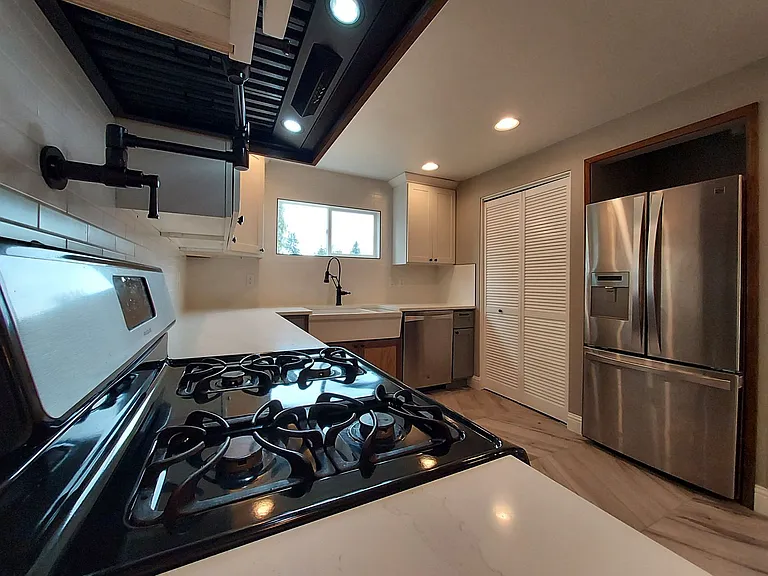 3321 N Mullen St — Photo 6