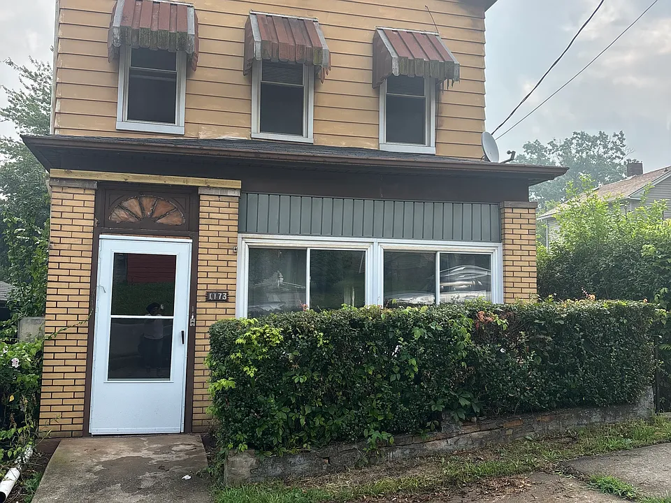 1173 Grandview Ave