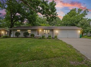 605 Arner Ave, Shoreview, MN 55126