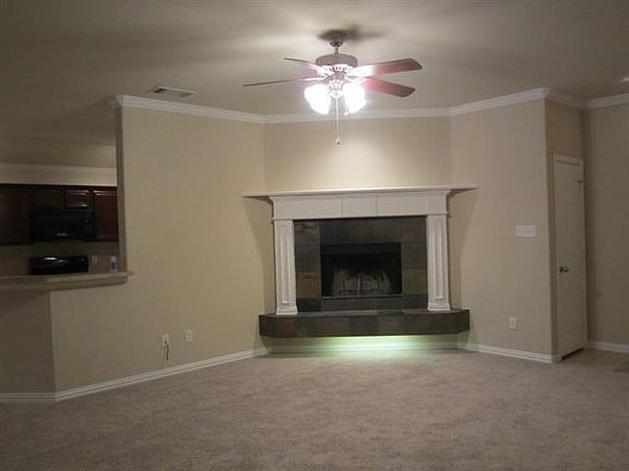 4th image of 625 Matador Dr