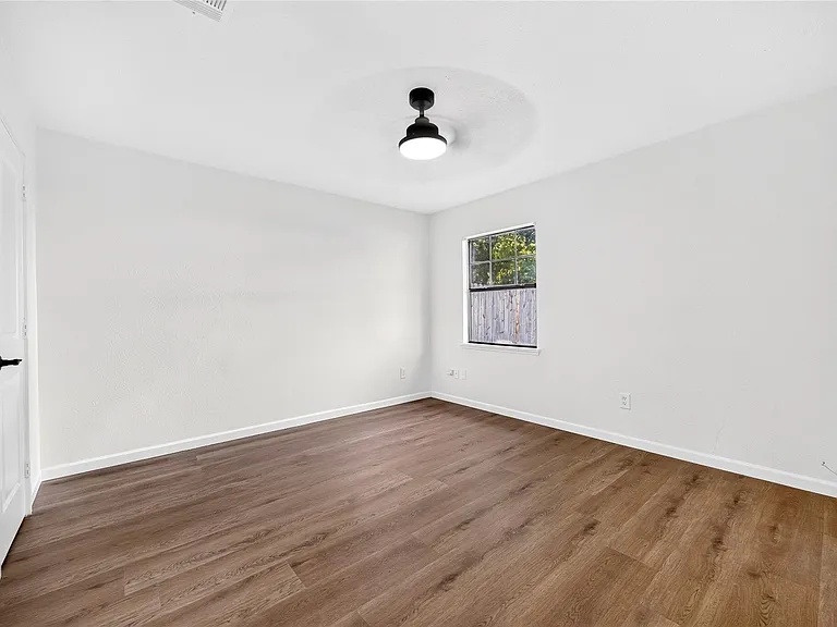 24114 Four Sixes Ln — Photo 26