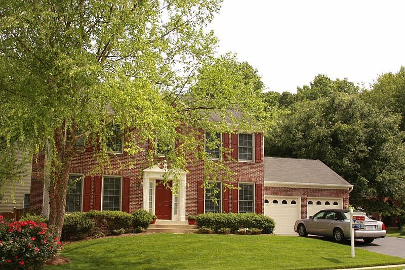 1st image of 8009 Oak Bridge Ln