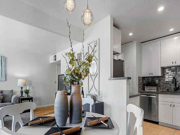 2nd image of 1530 Sunnyvale Ave APT 10