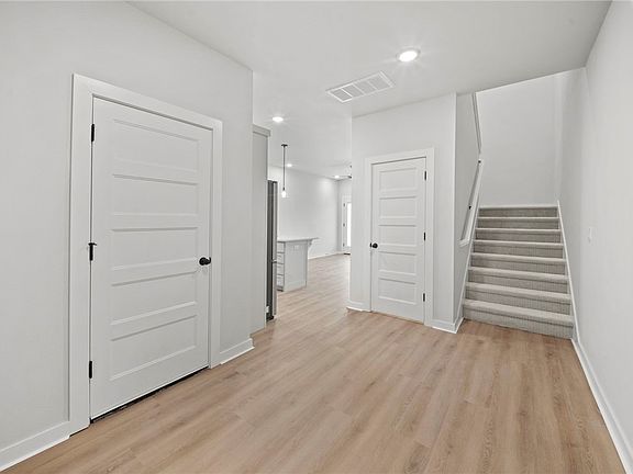 3rd image of 1703 Cuppett Cir