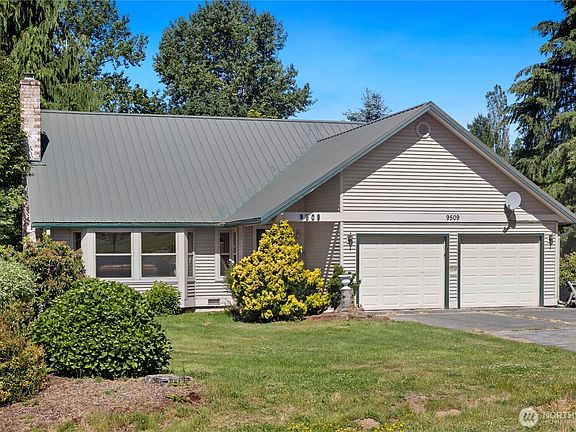 4th image of 9509 150th Street SE