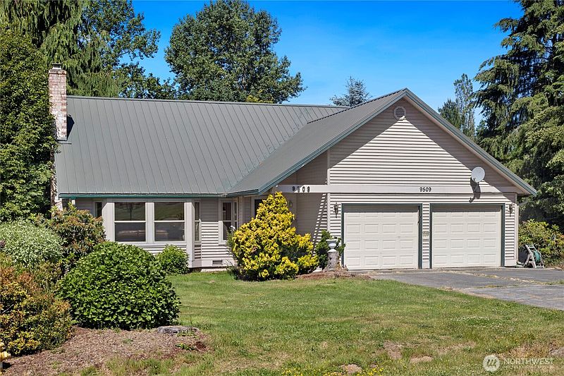 4th image of 9509 150th Street SE